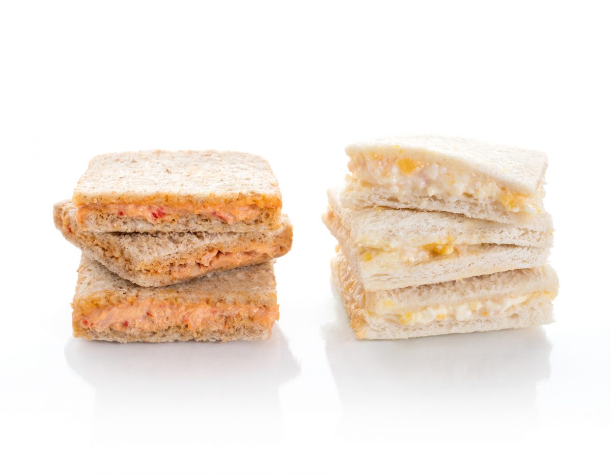 Mini Sandwichitos de Atún con Piquillo | Huevo y bacón
