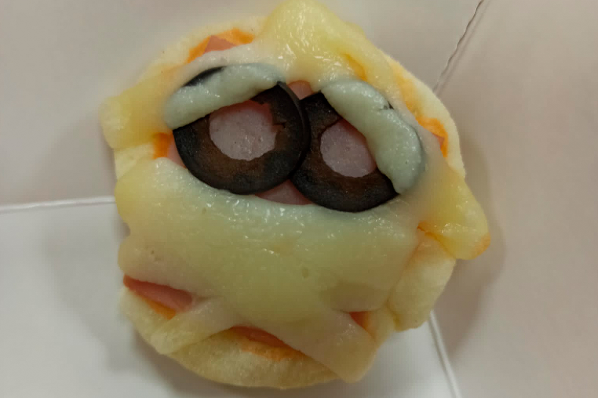 Mini Pizzas MOMIFICADAS de jamón y queso